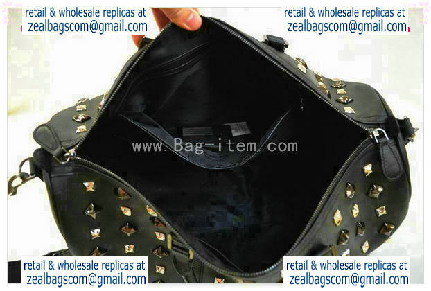 High Quality Replica MCM Stark Weekender Medium Boston Bag in Black Calfskin - Click Image to Close